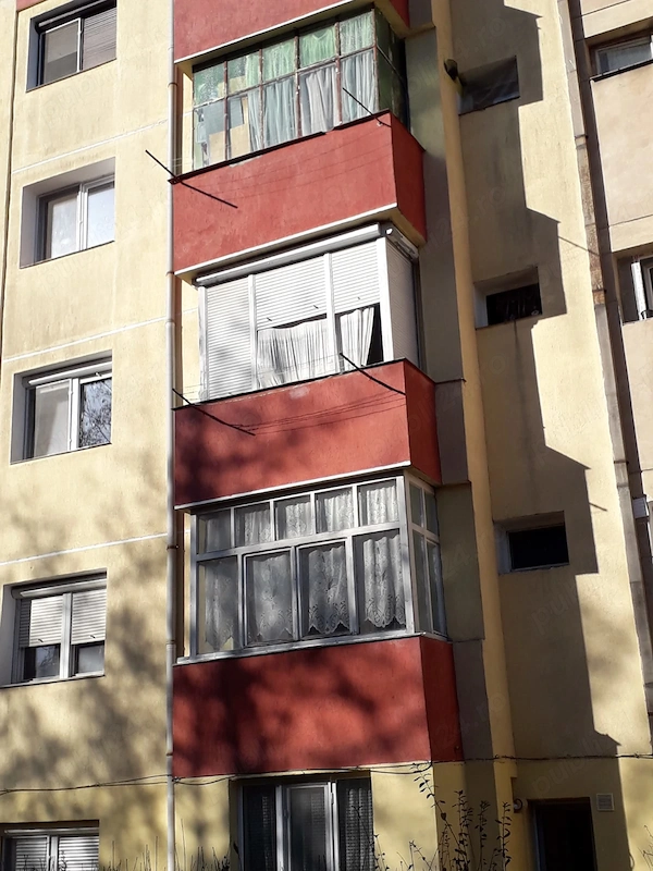 Vind apartament HUNEDOARA — fotografia 1