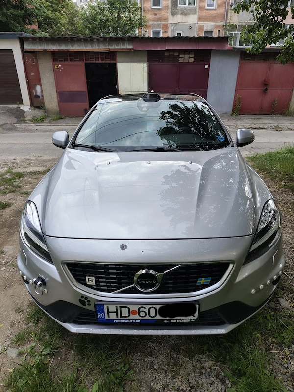 VOLVO V40 2019 — imagine 3