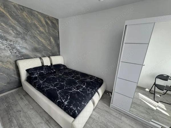 Apartament semidecomandat 2 camere, 43 mp, renovat complet, zona Craiovita — fotografia 3
