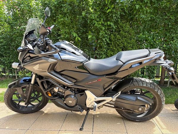 Motocicleta Honda NC750X DCT