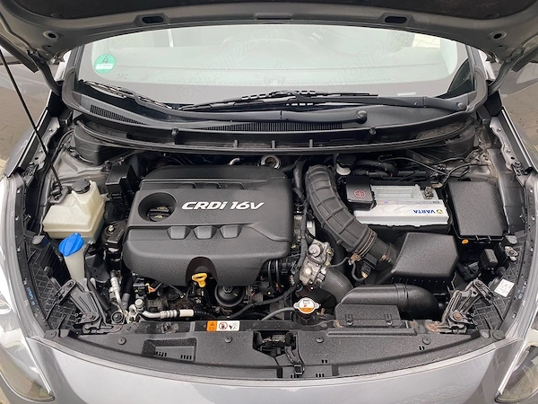 HYUNDAI i30 2014 — imagine 9