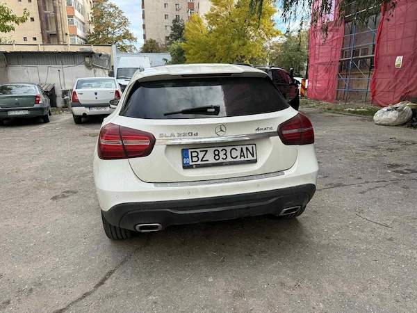 MERCEDES-BENZ E-Class 2018 — imagine 2