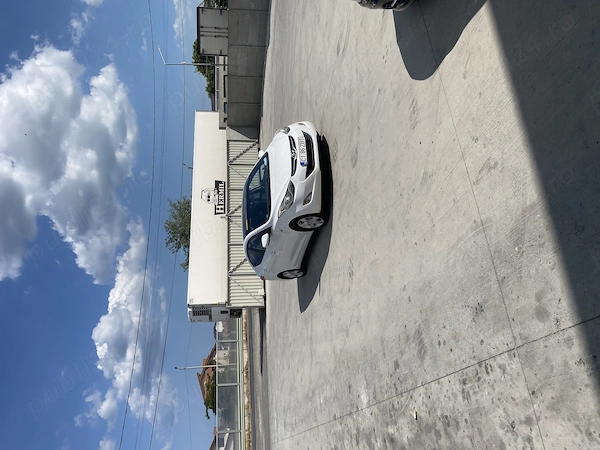 HYUNDAI Elantra 2012 — imagine 3