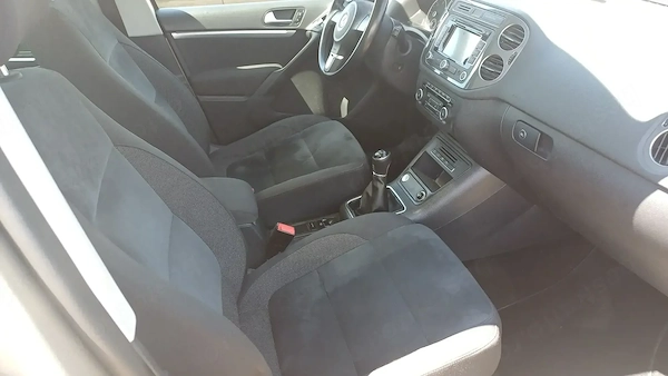 VOLKSWAGEN Tiguan 2012 — imagine 9