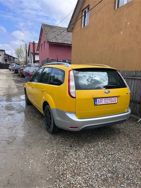 FORD Focus 2010 — imagine 5