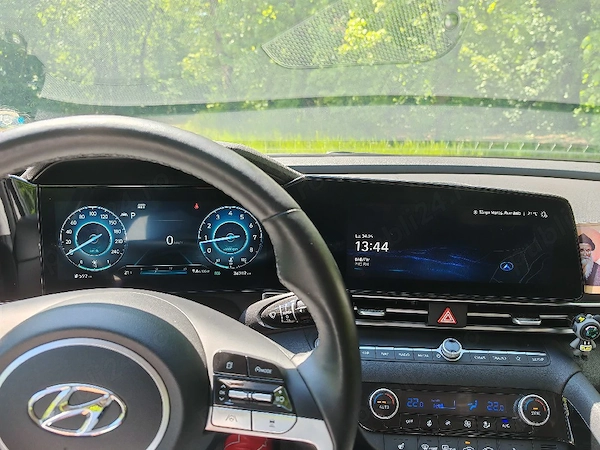 HYUNDAI Elantra 2022