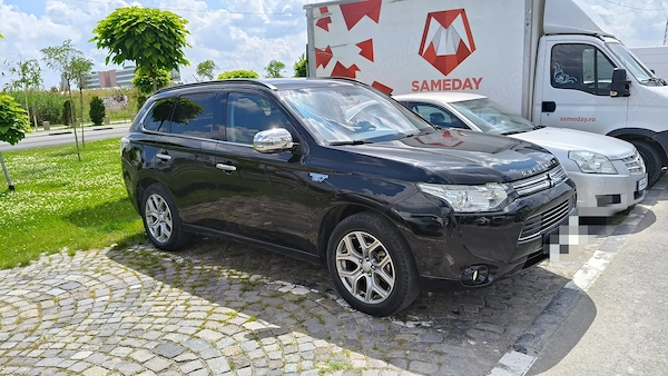 MITSUBISHI Outlander 2014 — imagine 3