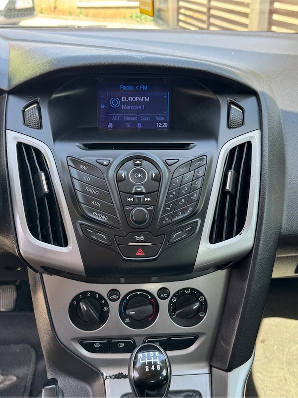 FORD Focus 2012 — imagine 5