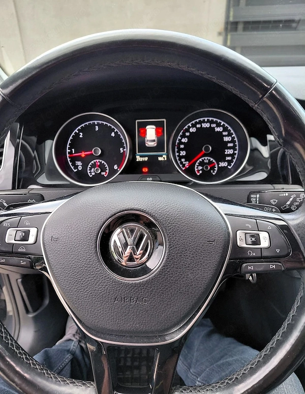 VOLKSWAGEN Golf 2018 — imagine 4