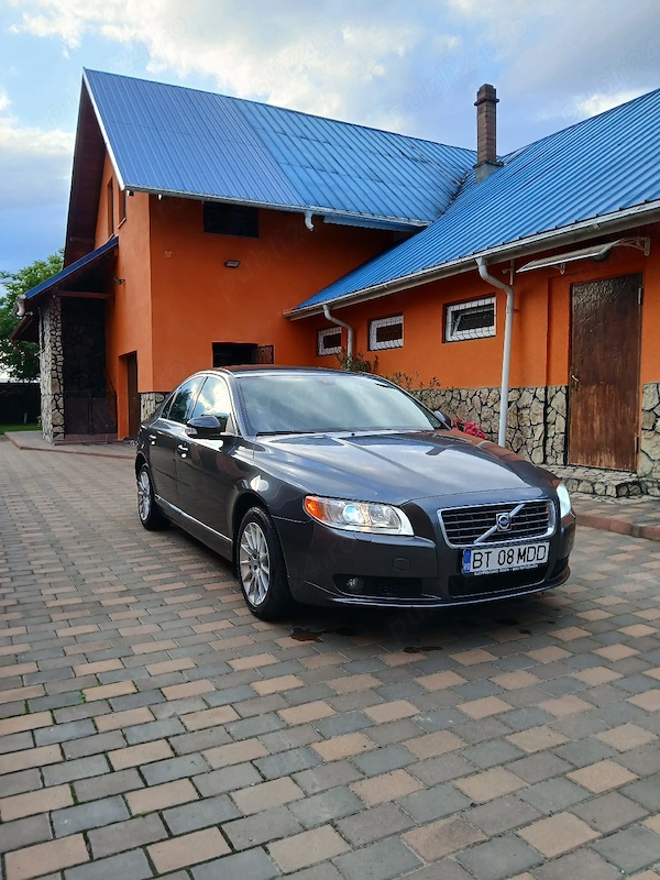 VOLVO S80