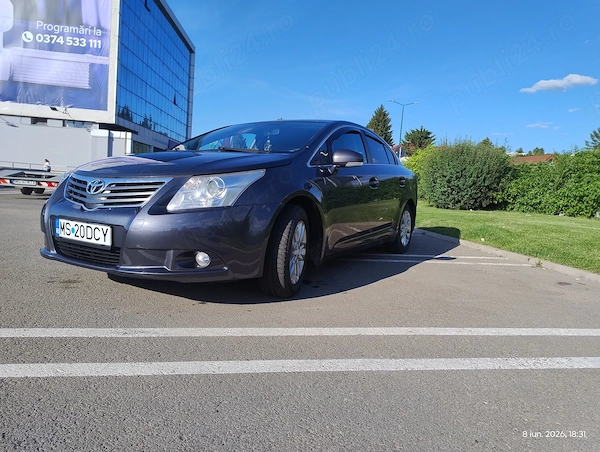 TOYOTA Avensis