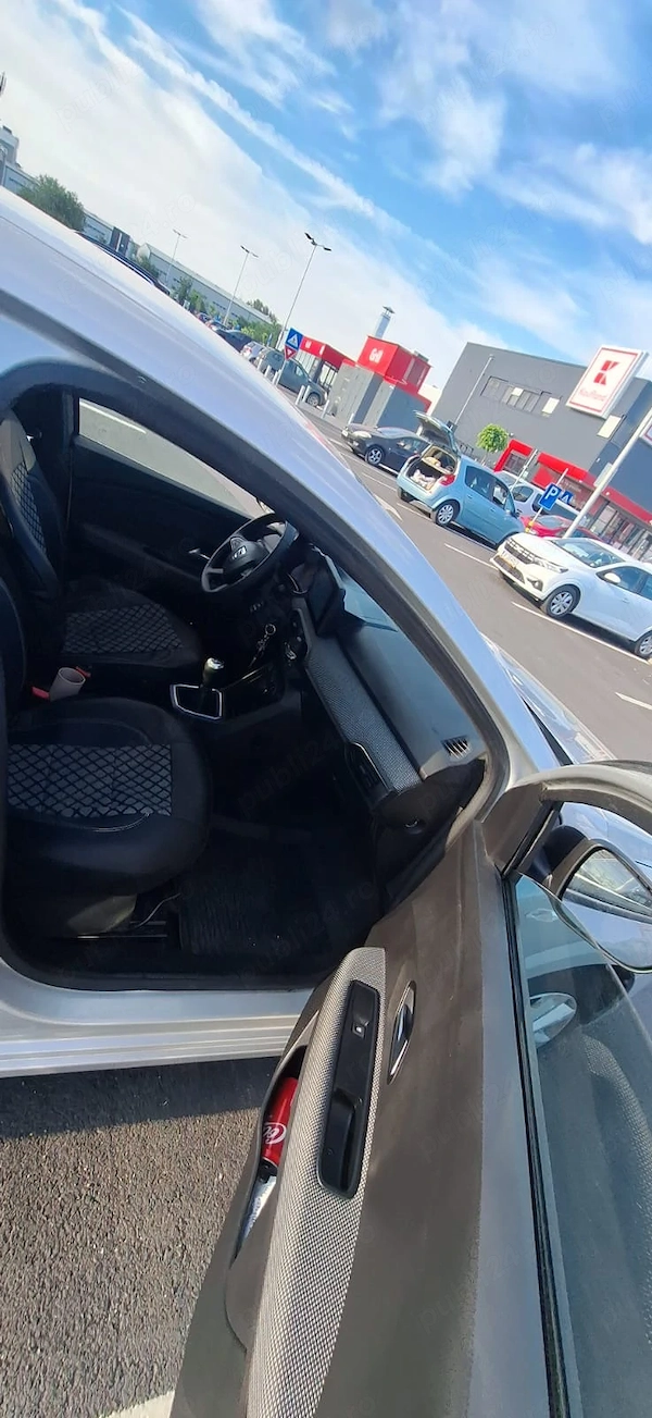 DACIA Logan 2022 — imagine 4