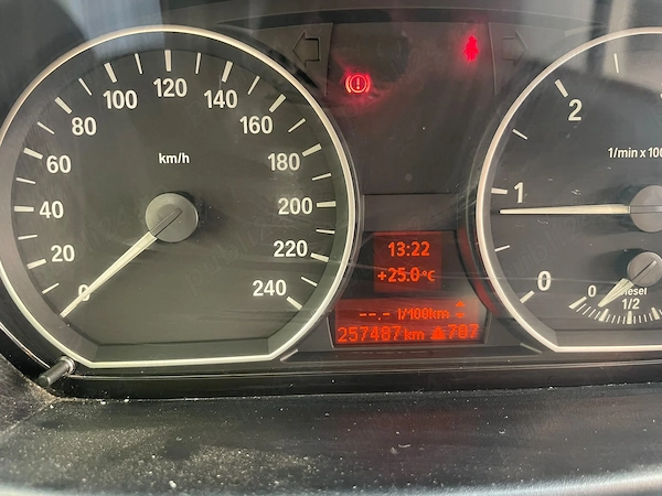 BMW 1 Series 2011 — imagine 2