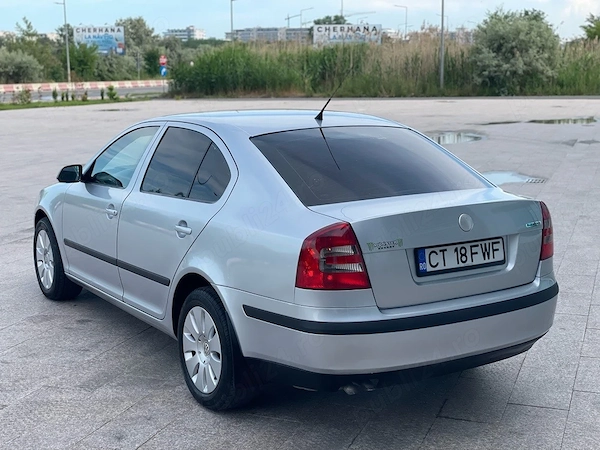 SKODA Octavia 2007 — imagine 4