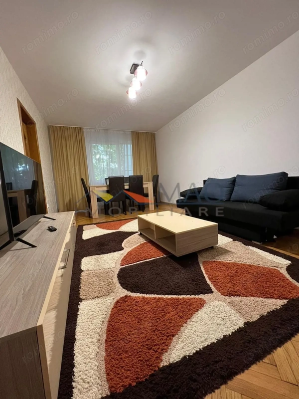 Cornisa - Vanzare ap. 4 camere - Str. Constantin Romanu Vivu — fotografia 3