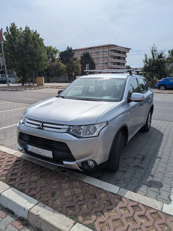 MITSUBISHI Outlander 2015 — imagine 4
