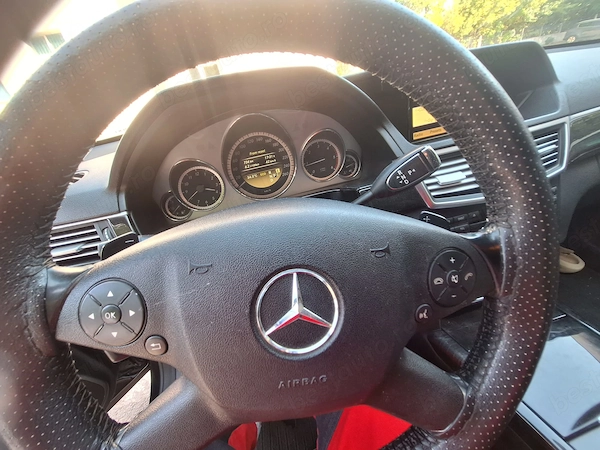 MERCEDES-BENZ E-Class 2011 — imagine 8