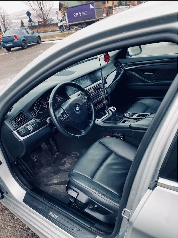 BMW 5 Series 2011 — imagine 5