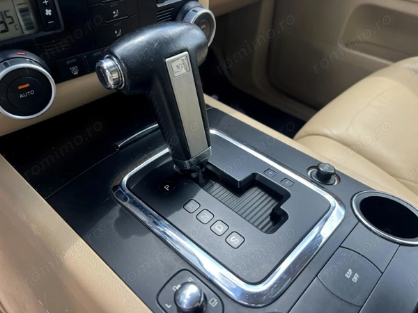 VOLKSWAGEN Touareg 2008 — imagine 12
