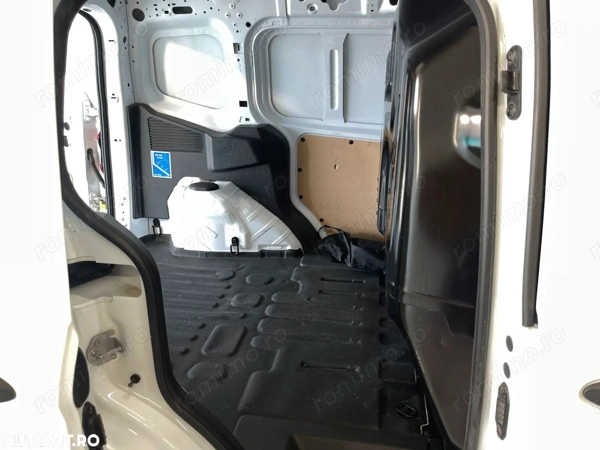 FORD Transit Courier 2021 — imagine 8