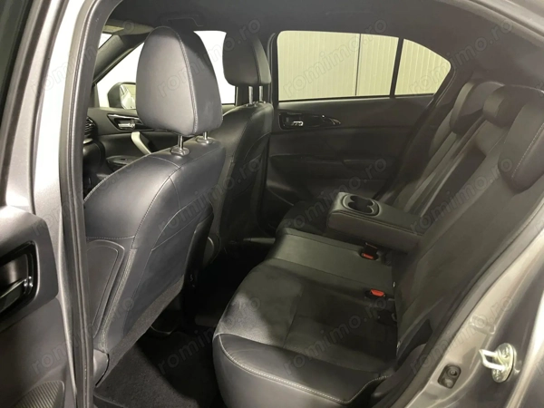 MITSUBISHI Unknown Model 2022 — imagine 11