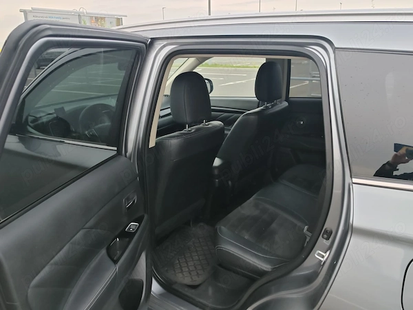 MITSUBISHI Outlander 2016 — imagine 8
