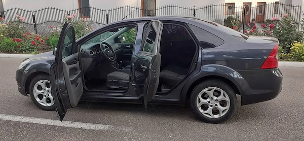 FORD Focus 2009 — imagine 6