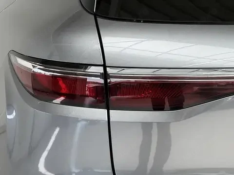 RENAULT Megane 2022 — imagine 4