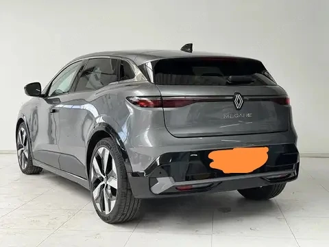 RENAULT Megane 2022 — imagine 2