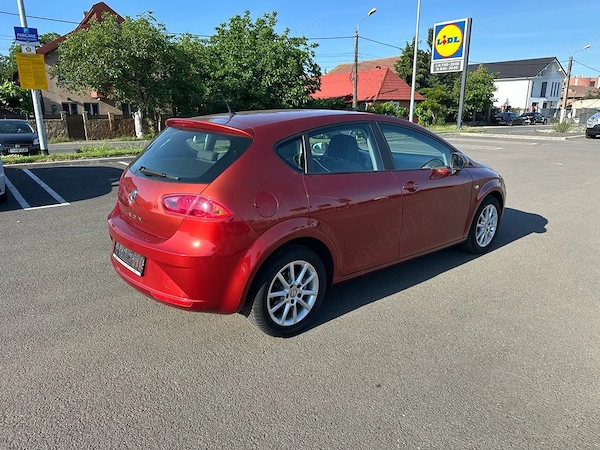 SEAT Leon 2011 — imagine 10