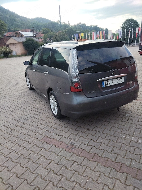 MITSUBISHI Grandis 2008 — imagine 4