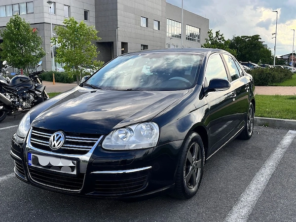 VOLKSWAGEN Jetta 2008