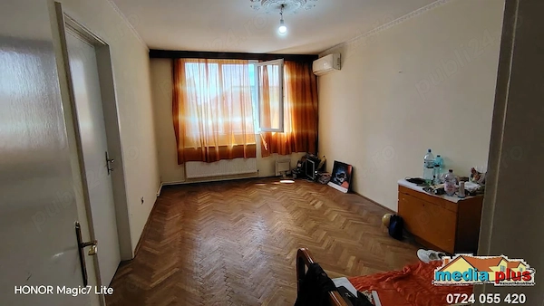 Apartament 3 camere decomandat, vedere bilaterală Țiglina II — fotografia 2
