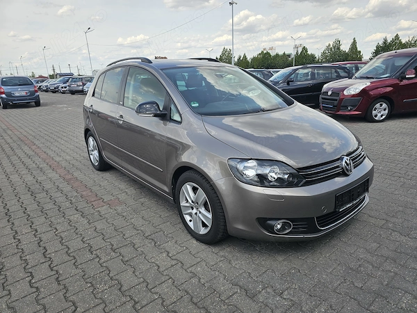 VOLKSWAGEN Golf 2013