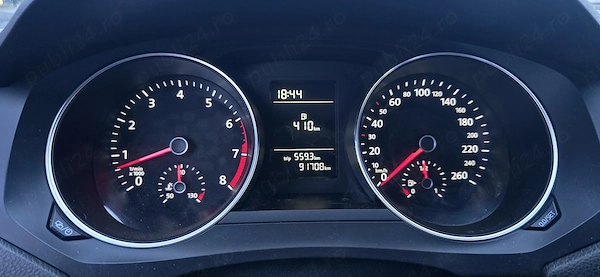 VOLKSWAGEN Jetta 2015 — imagine 8