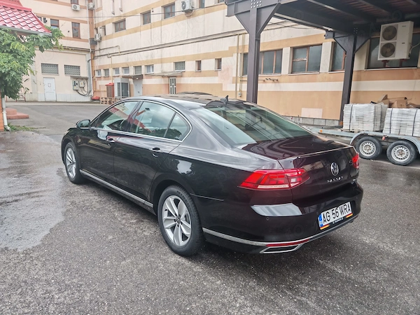 VOLKSWAGEN Passat 2020 — imagine 3