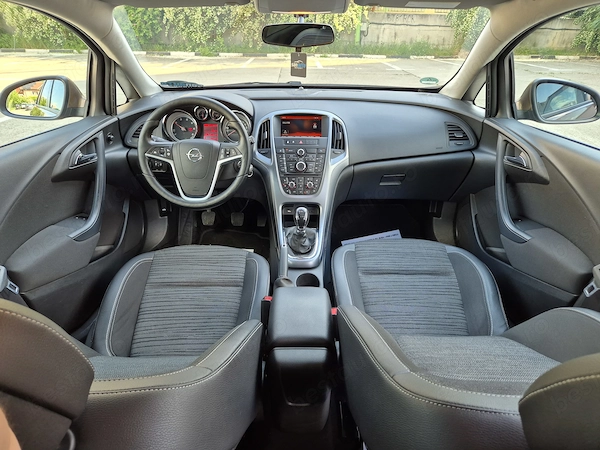 OPEL Astra 2015 — imagine 5