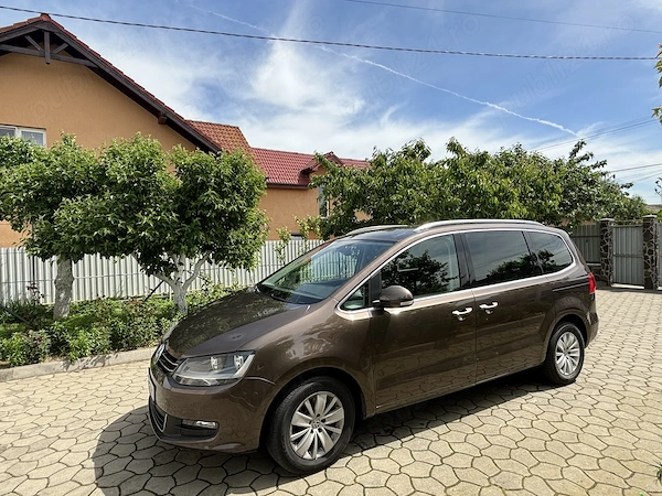 VOLKSWAGEN Sharan 2013