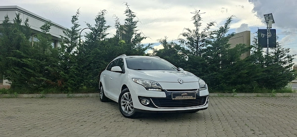 RENAULT Megane 2013
