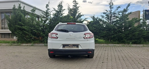 RENAULT Megane 2013 — imagine 9