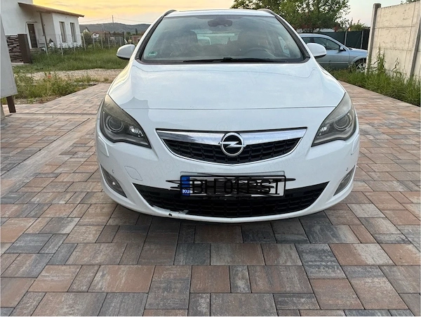 OPEL Astra 2012 — imagine 3