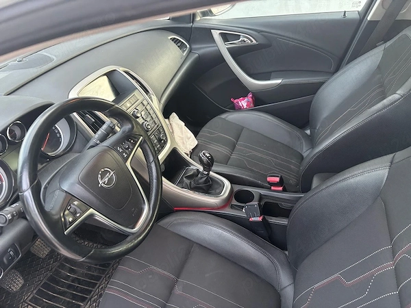 OPEL Astra 2012 — imagine 4