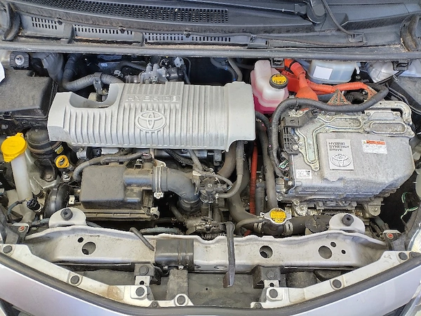 TOYOTA Yaris 2012 — imagine 4