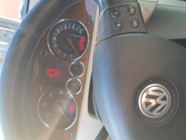 VOLKSWAGEN Passat 2008