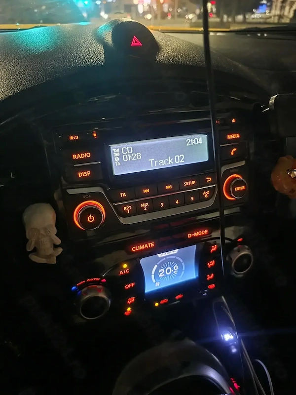 NISSAN Juke 2015 — imagine 5