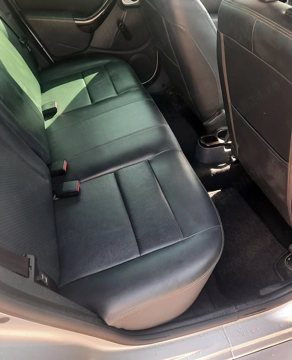 DACIA Duster 2012 — imagine 10