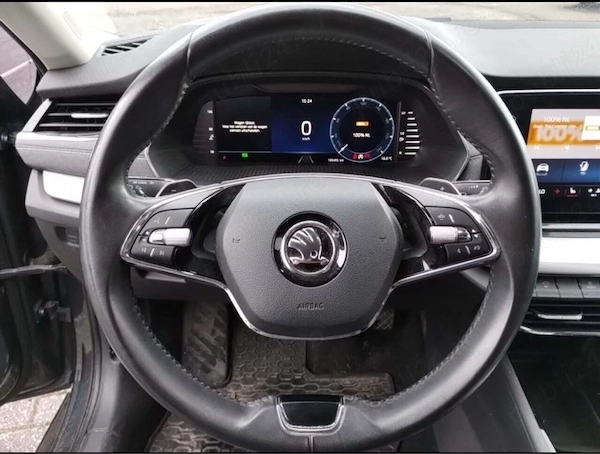 SKODA Octavia 2021 — imagine 3