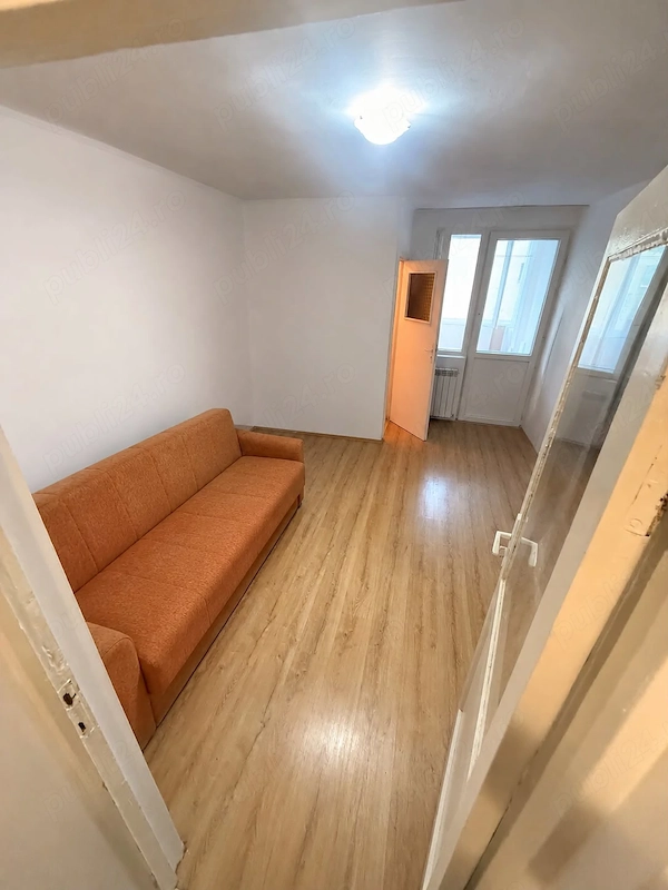 Apartament cu 1 cameră de vânzare Zona Olosig, Oradea — fotografia 2