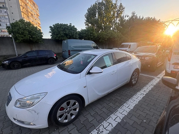 OPEL Insignia 2011