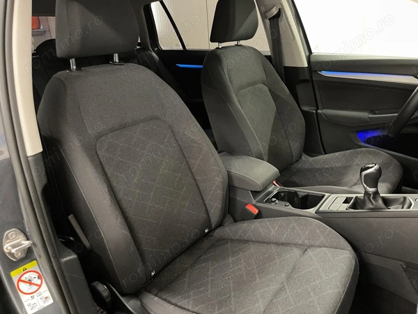 VOLKSWAGEN Golf 2022 — imagine 10